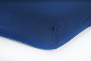 Prześcieradło jersey z gumką 140x200 (granatowe) 145 g/m2